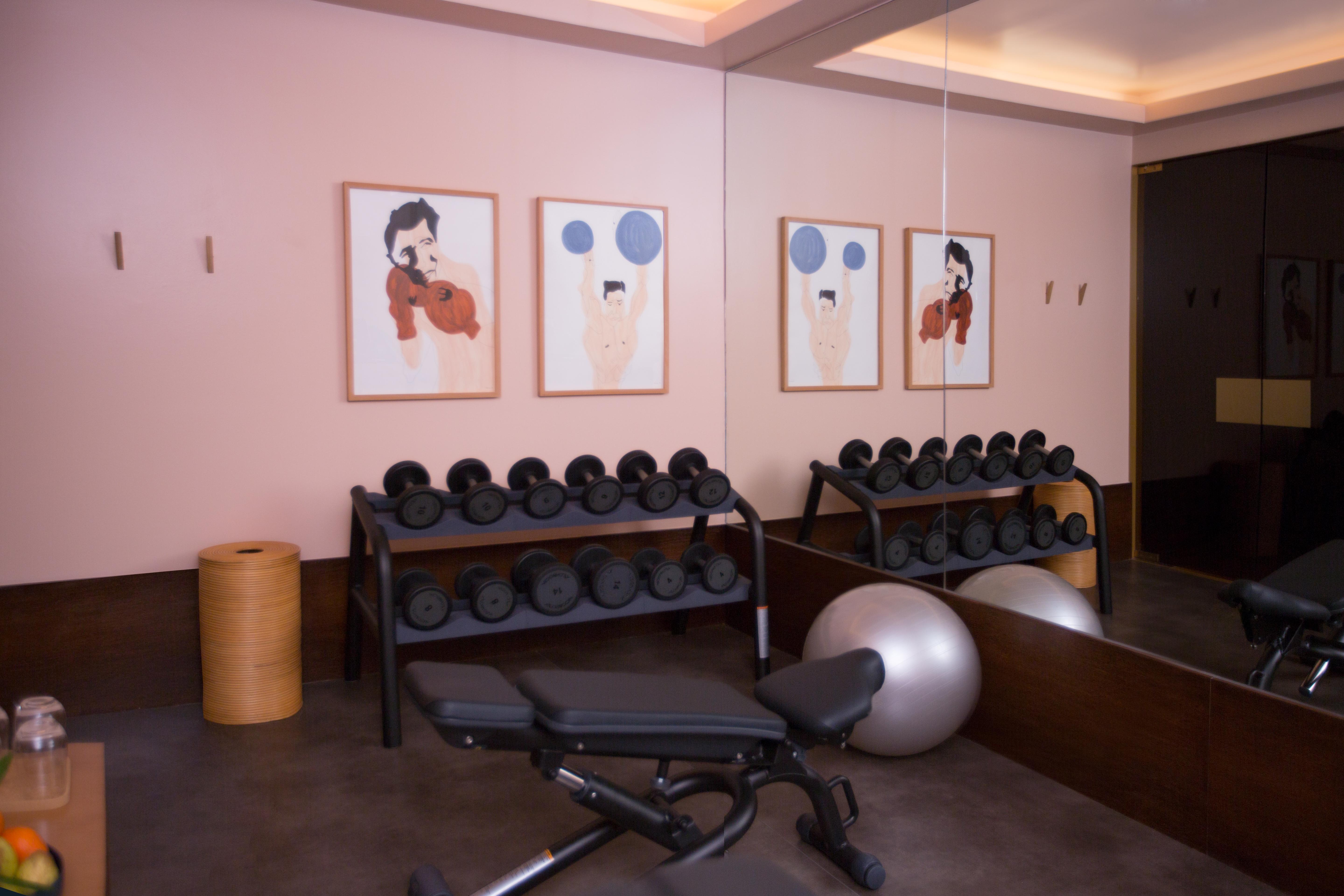 The Vintage Hotel & Spa Lisboa Kültér fotó The gym at the hotel