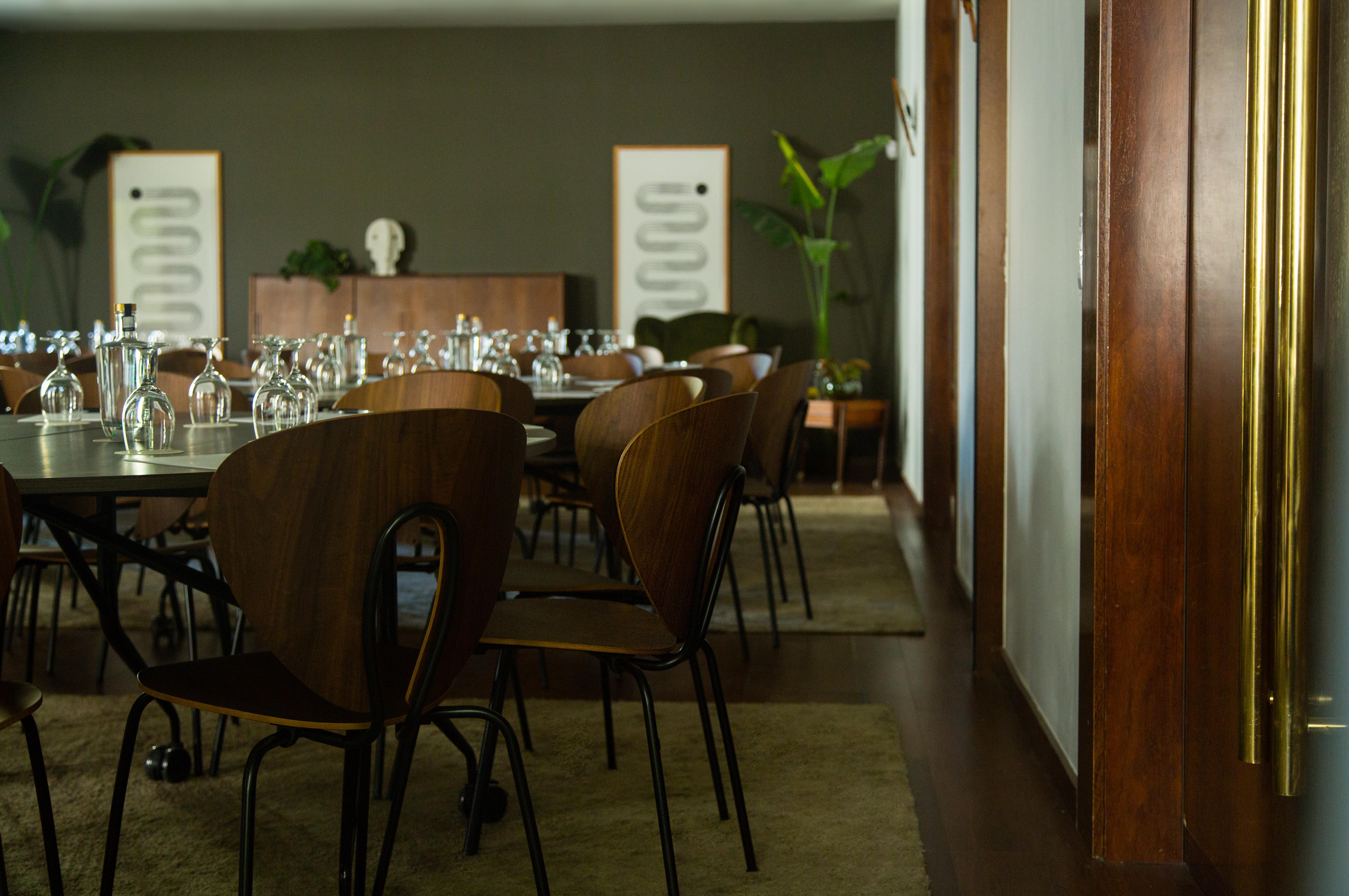 The Vintage Hotel & Spa Lisboa Kültér fotó The tasting room at the Royal Navy Rum Society